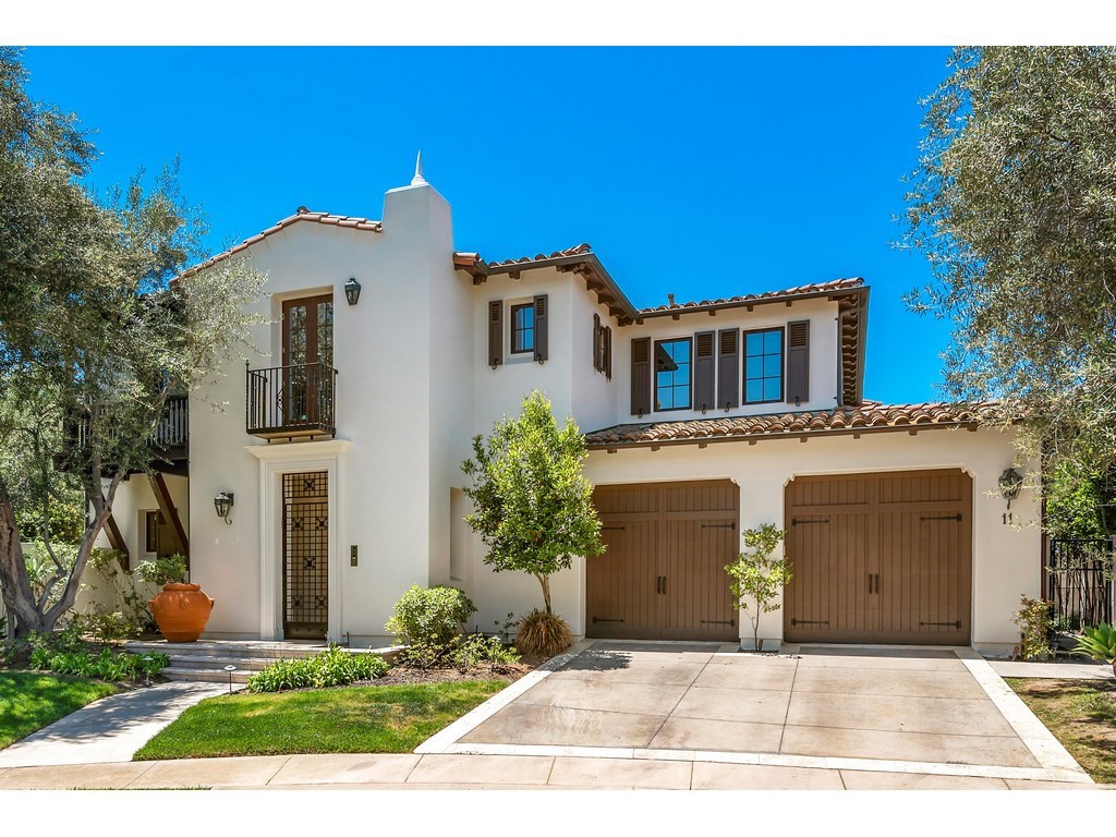 11 Greens Bluff
