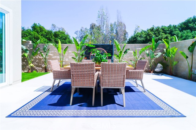 390 Riverbend, Lake Forest CA: https://media.crmls.org/medias/fdec1cf0-64bf-450c-a8ac-eba477123772.jpg