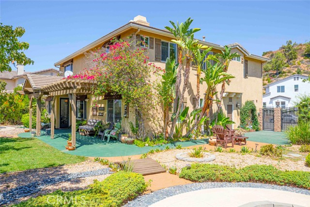 10266 Horsehaven Street, Sun Valley CA: https://media.crmls.org/medias/fdeced91-3d4c-46e8-bbb9-52528104de75.jpg