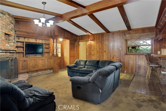 8666 Keokuk Avenue, Winnetka CA: https://media.crmls.org/medias/fdecef26-f60f-46d9-8b30-03188ad6832a.jpg