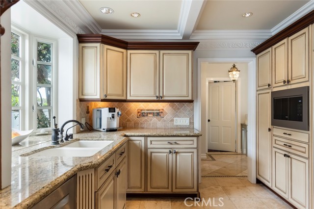 Detail Gallery Image 22 of 70 For 4225 Myrtle Ave, Long Beach,  CA 90807 - 5 Beds | 3/1 Baths