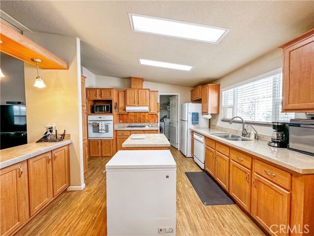 Detail Gallery Image 3 of 19 For 2450 E Hobsonway #43,  Blythe,  CA 92225 - 3 Beds | 2 Baths