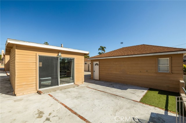 Detached Guest Bedroom