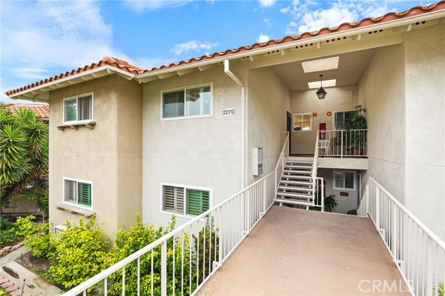 Detail Gallery Image 1 of 15 For 2270 via Puerta #N,  Laguna Woods,  CA 92637 - 2 Beds | 2 Baths