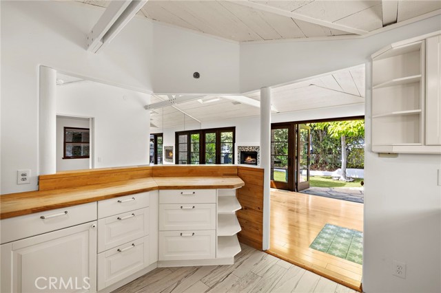 490 Agate, Laguna Beach CA: https://media.crmls.org/medias/fdf0085f-4848-48d5-a0c6-115a34f55e97.jpg