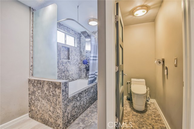 Detail Gallery Image 22 of 36 For 5018 Elderhall Ave, Lakewood,  CA 90712 - 4 Beds | 2 Baths