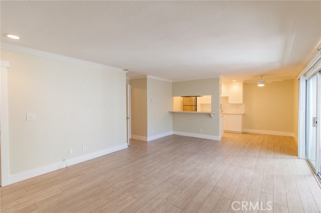 Detail Gallery Image 2 of 21 For 1440 23rd St #223,  Santa Monica,  CA 90404 - 2 Beds | 2 Baths