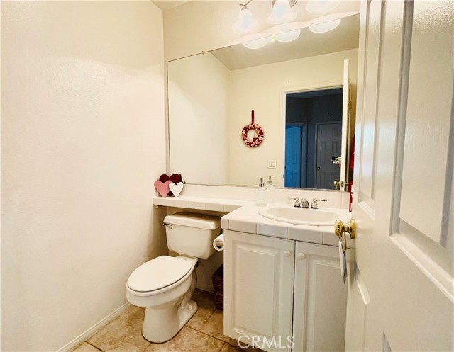 Detail Gallery Image 15 of 25 For 2371 Moonridge Cir, Corona,  CA 92879 - 5 Beds | 2/1 Baths