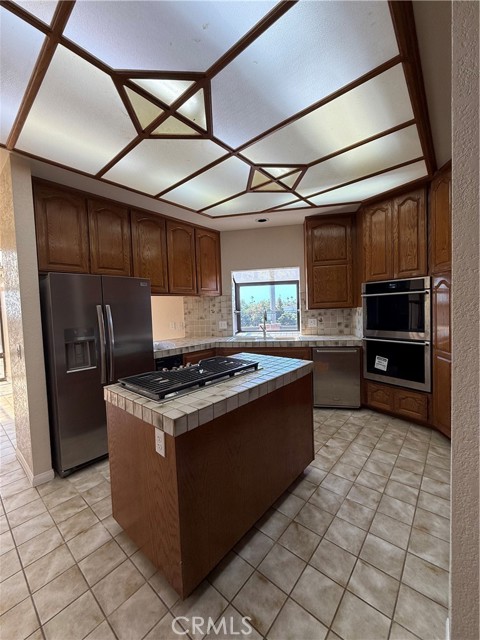 Detail Gallery Image 10 of 17 For 4441 Los Patos Ave, Huntington Beach,  CA 92649 - 3 Beds | 3/2 Baths