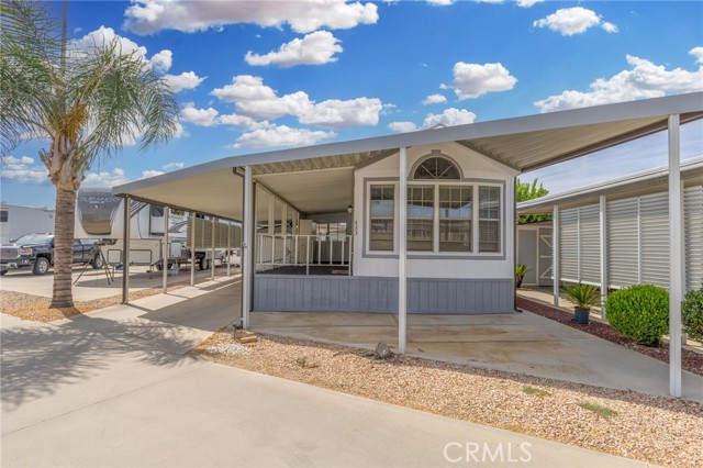 Detail Gallery Image 2 of 66 For 1295 S Cawston Ave #433,  Riverside,  CA 92545 - 1 Beds | 1 Baths