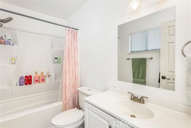 Detail Gallery Image 20 of 35 For 16422 Tolowa, Apple Valley,  CA 92307 - 3 Beds | 2 Baths