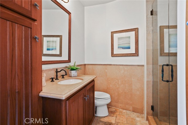 20 Cherry Hills Lane, Newport Beach CA: https://media.crmls.org/medias/fdf32e8b-35c3-4a69-8754-5abe37db124d.jpg