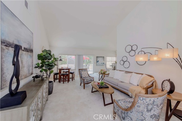 2501 Tiffany Place, Fullerton CA: https://media.crmls.org/medias/fdf5b523-7a7b-4f26-9ebf-8178d84f9ee9.jpg