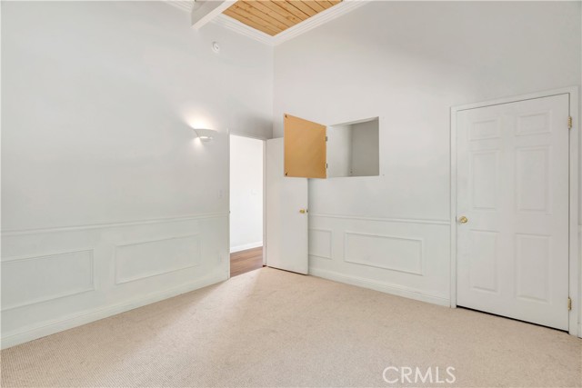 Detail Gallery Image 18 of 29 For 5102 Medina Rd, Woodland Hills,  CA 91364 - 2 Beds | 2 Baths