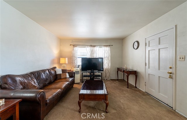 Detail Gallery Image 6 of 43 For 14823 Gridley Rd, Norwalk,  CA 90650 - 3 Beds | 1 Baths