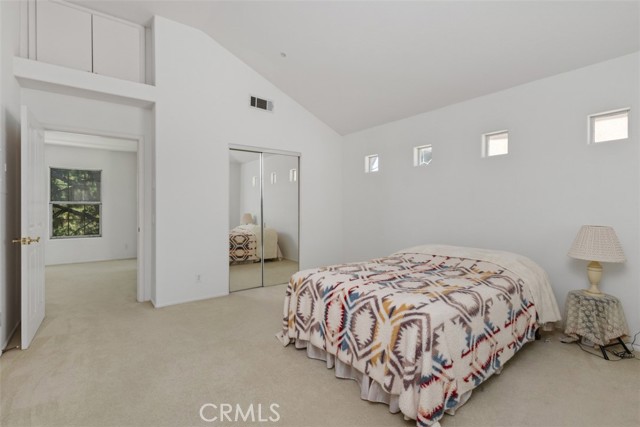 10 Palmieri Aisle, Irvine CA: https://media.crmls.org/medias/fdfa3cef-785c-43ed-9351-e0deb4d3eaf6.jpg