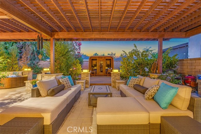 780 W Aster Place, Santa Ana CA: https://media.crmls.org/medias/fdfacda3-7950-410c-9c97-448e006ce17b.jpg