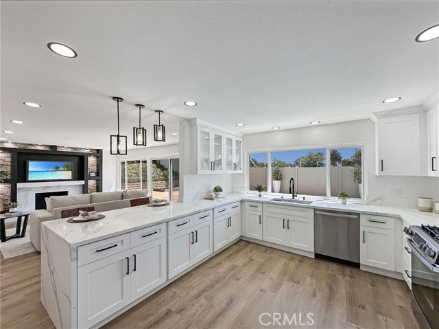 26862 Salazar Drive, Mission Viejo CA: https://media.crmls.org/medias/fdfb26d1-66a3-4939-8864-fe5514c8b0e8.jpg