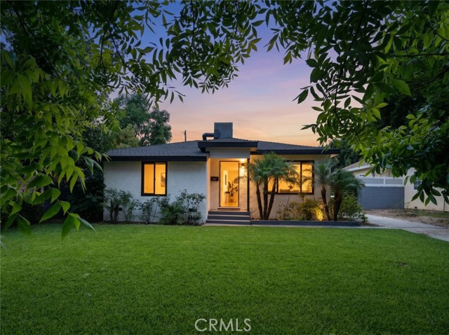 3 Bed Home for Sale in Sun Valley, California