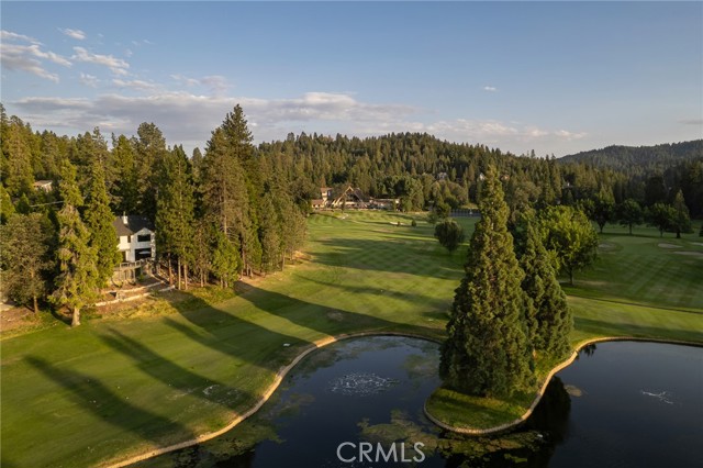 420 Golf Course Road, Lake Arrowhead CA: https://media.crmls.org/medias/fdfb944a-6004-44b6-9f58-acfda5c13045.jpg