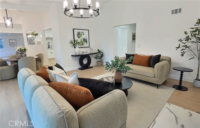 3120 Las Faldas Drive, Fullerton CA: https://media.crmls.org/medias/fdfbef08-1682-42d1-8861-2897ca8d0bd2.jpg