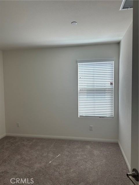 13413 Limestone Drive, Yucaipa CA: https://media.crmls.org/medias/fdfc50dc-0294-48fc-925d-307951d590e6.jpg