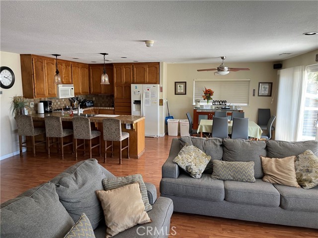 Detail Gallery Image 8 of 49 For 14038 Rosewood Ln, Clearlake,  CA 95422 - 5 Beds | 4 Baths