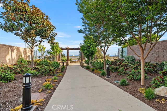 4762 Oceanridge Drive, Huntington Beach CA: https://media.crmls.org/medias/fdfcfcf8-c4d4-40b6-a9b0-59ac9171aed9.jpg