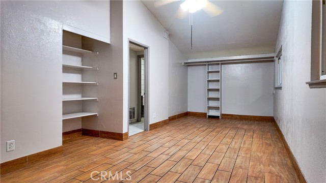 Detail Gallery Image 25 of 38 For 405 S Clara, Santa Ana,  CA 92703 - 3 Beds | 2 Baths