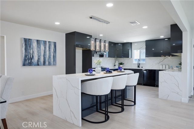 Detail Gallery Image 4 of 27 For 13502 Jackson St, Westminster,  CA 92683 - 5 Beds | 3 Baths
