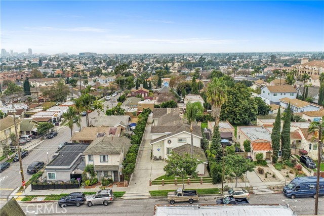 Detail Gallery Image 8 of 13 For 1717 Temple Ave, Long Beach,  CA 90804 - 9 Beds | 9 Baths