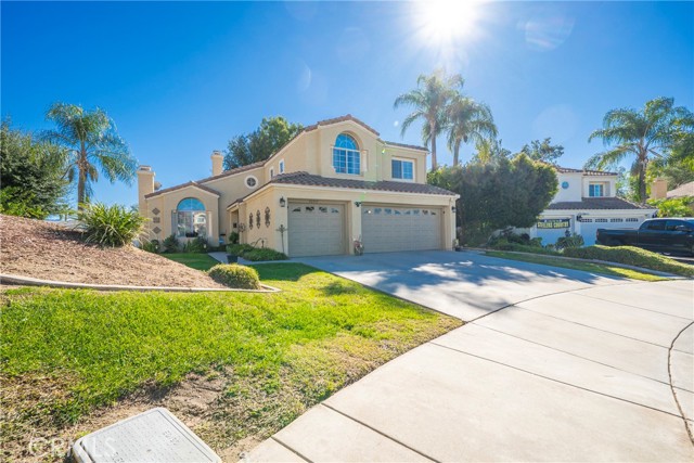 Detail Gallery Image 2 of 53 For 28947 Glenrock Pl, Highland,  CA 92346 - 5 Beds | 3 Baths