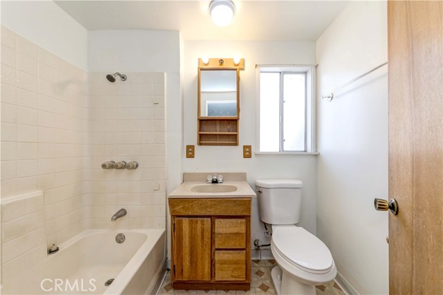 Bathroom #3 (detached, Yes Permitted)