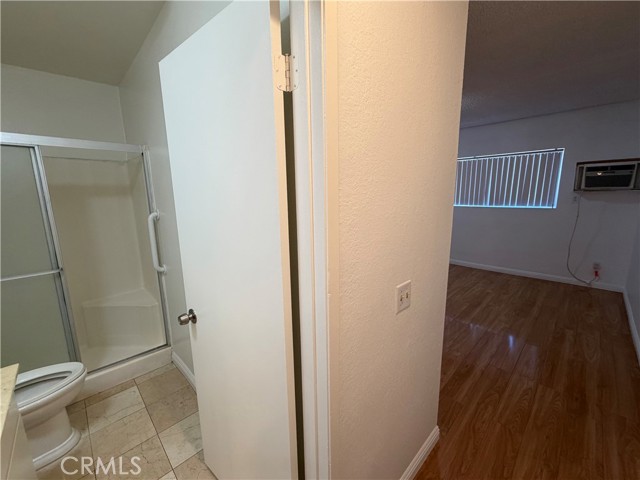 Detail Gallery Image 22 of 27 For 240 W Verdugo, Burbank,  CA 91502 - 2 Beds | 2 Baths