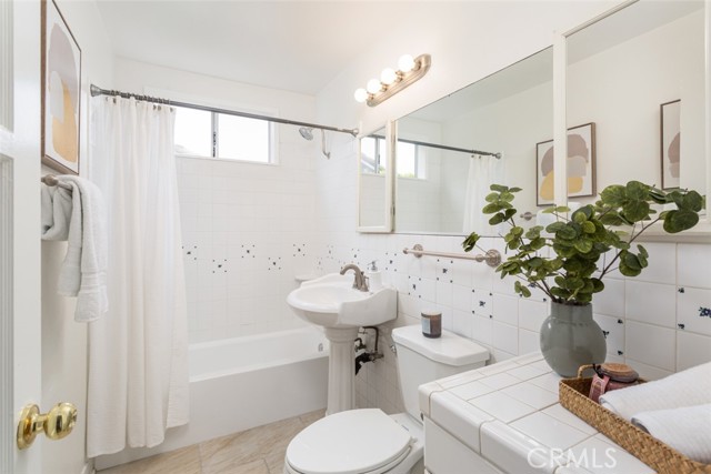 Detail Gallery Image 18 of 28 For 2060 Monrovia Ave, Costa Mesa,  CA 92627 - 3 Beds | 1 Baths