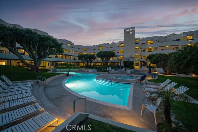 510 The Village, Redondo Beach, California 90277, 2 Bedrooms Bedrooms, ,2 BathroomsBathrooms,Residential,Sold,The Village,SB22067314