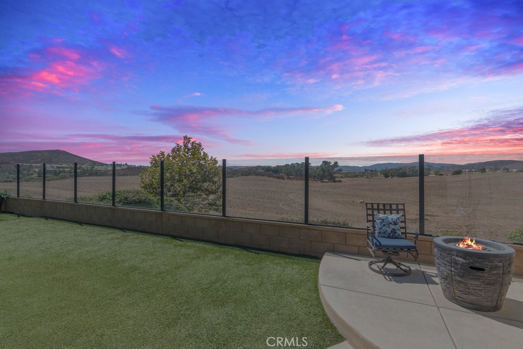 37773 Fiesta Flower Street