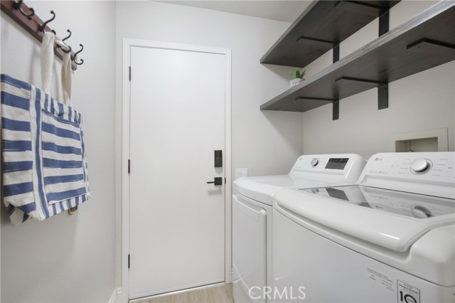 28505 Evening Breeze Drive, Yorba Linda CA: https://media.crmls.org/medias/fe029350-afdf-472f-afcc-d03bd6022a9f.jpg