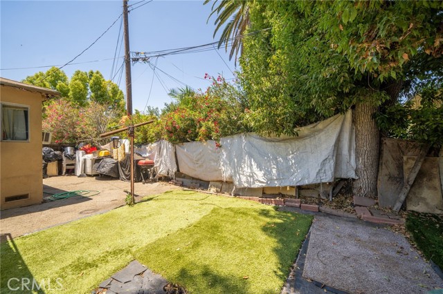 903 N Eleanor Street, Pomona CA: https://media.crmls.org/medias/fe03fae8-4b3e-4638-9e87-f61b0022d94e.jpg