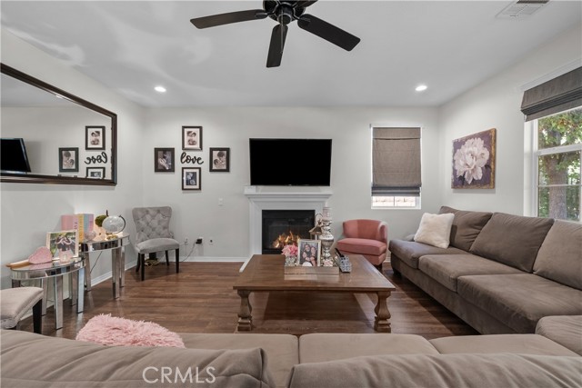 Detail Gallery Image 11 of 35 For 28821 Panorama Ct, Valencia,  CA 91354 - 4 Beds | 3 Baths