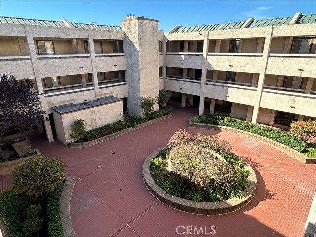 12121 Centralia Street # 305, Lakewood, California 90715, 3 Bedrooms Bedrooms, ,2 BathroomsBathrooms,Residential,For Sale,12121 Centralia Street # 305,CRTR24221541