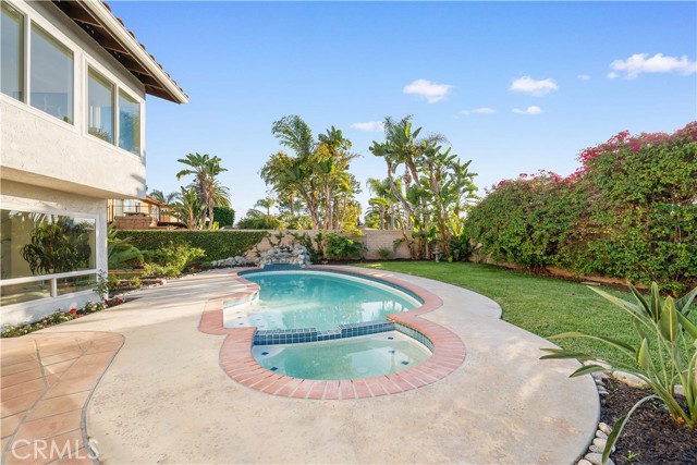 24861 Camberwell Street, Laguna Hills CA: https://media.crmls.org/medias/fe04cb37-2b4b-49ba-ace2-7736d9cea2c1.jpg