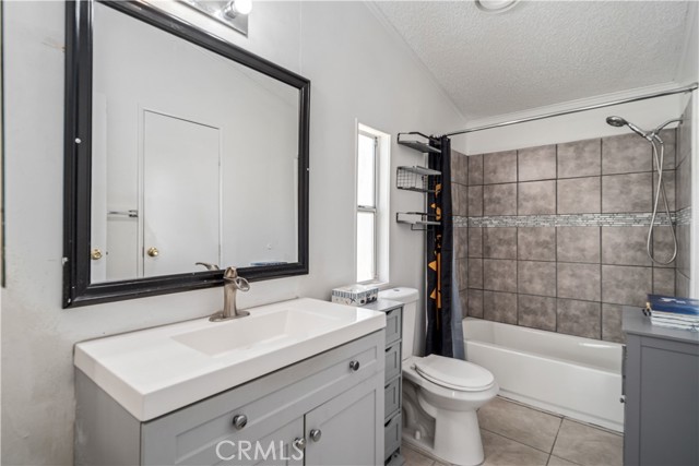 Detail Gallery Image 8 of 17 For 45800 Challenger Way #30,  Lancaster,  CA 93535 - 3 Beds | 2 Baths