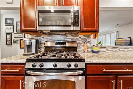 Detail Gallery Image 16 of 41 For 552 S Yorba St, Orange,  CA 92869 - 3 Beds | 2 Baths