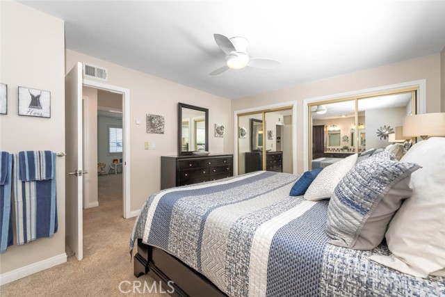 6786 Molokai Drive, Cypress CA: https://media.crmls.org/medias/fe062d20-ec53-4141-87b2-014e2ca52629.jpg