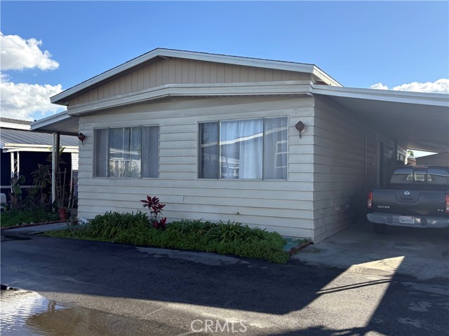 Detail Gallery Image 2 of 16 For 21111 Dolores St, Carson,  CA 90745 - 2 Beds | 2 Baths