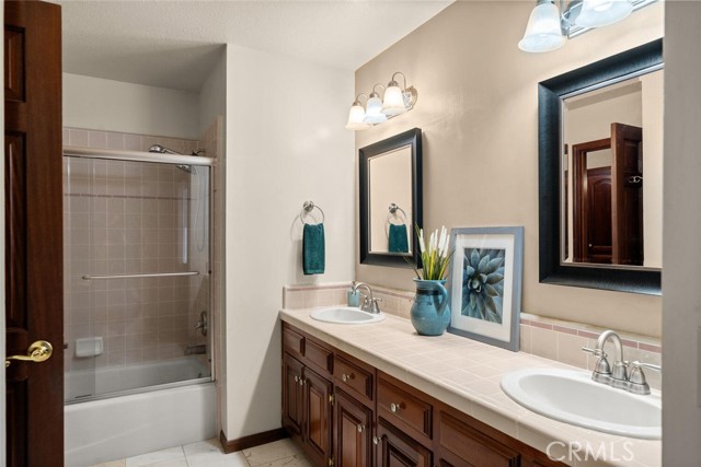Detail Gallery Image 39 of 68 For 115 Brookvine Cir, Chico,  CA 95973 - 4 Beds | 3 Baths