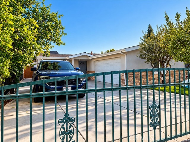 10966 Emery photo 3