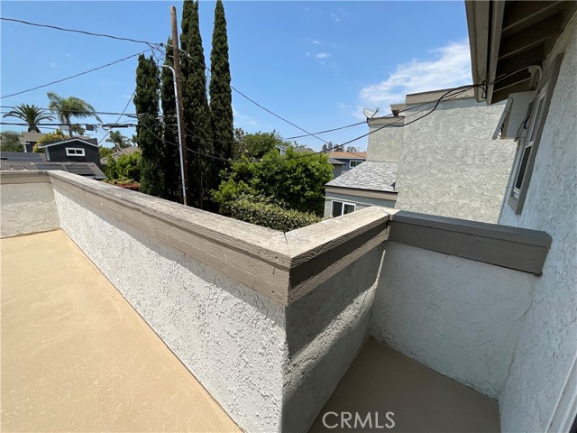 2641 Santa Ana Avenue, Costa Mesa CA: https://media.crmls.org/medias/fe079e59-cfcc-46ee-93fe-f2a936dbbc7b.jpg
