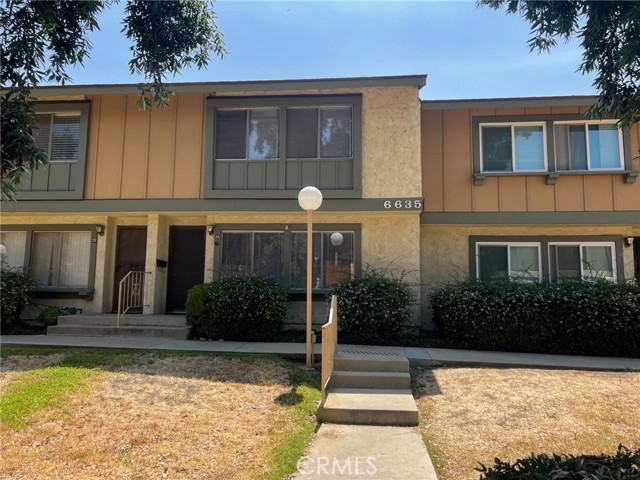 Detail Gallery Image 13 of 17 For 6635 Wilbur Ave #36,  Reseda,  CA 91335 - 3 Beds | 1/1 Baths